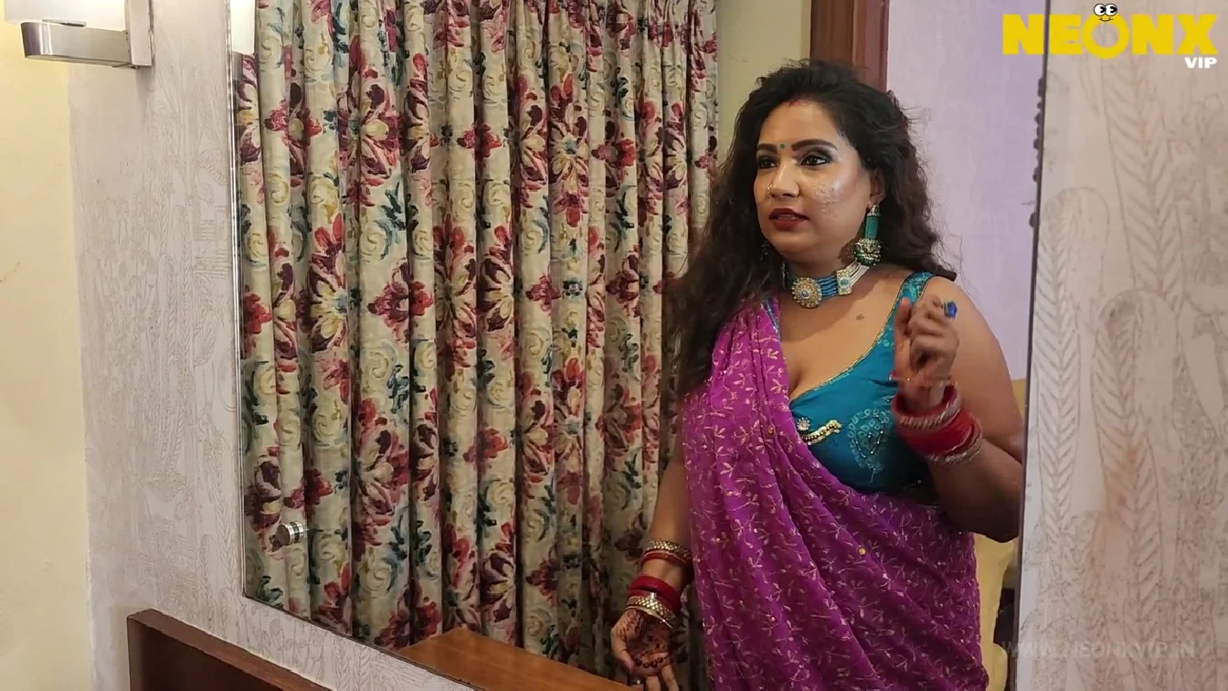 ALONE BHABHI NeonX